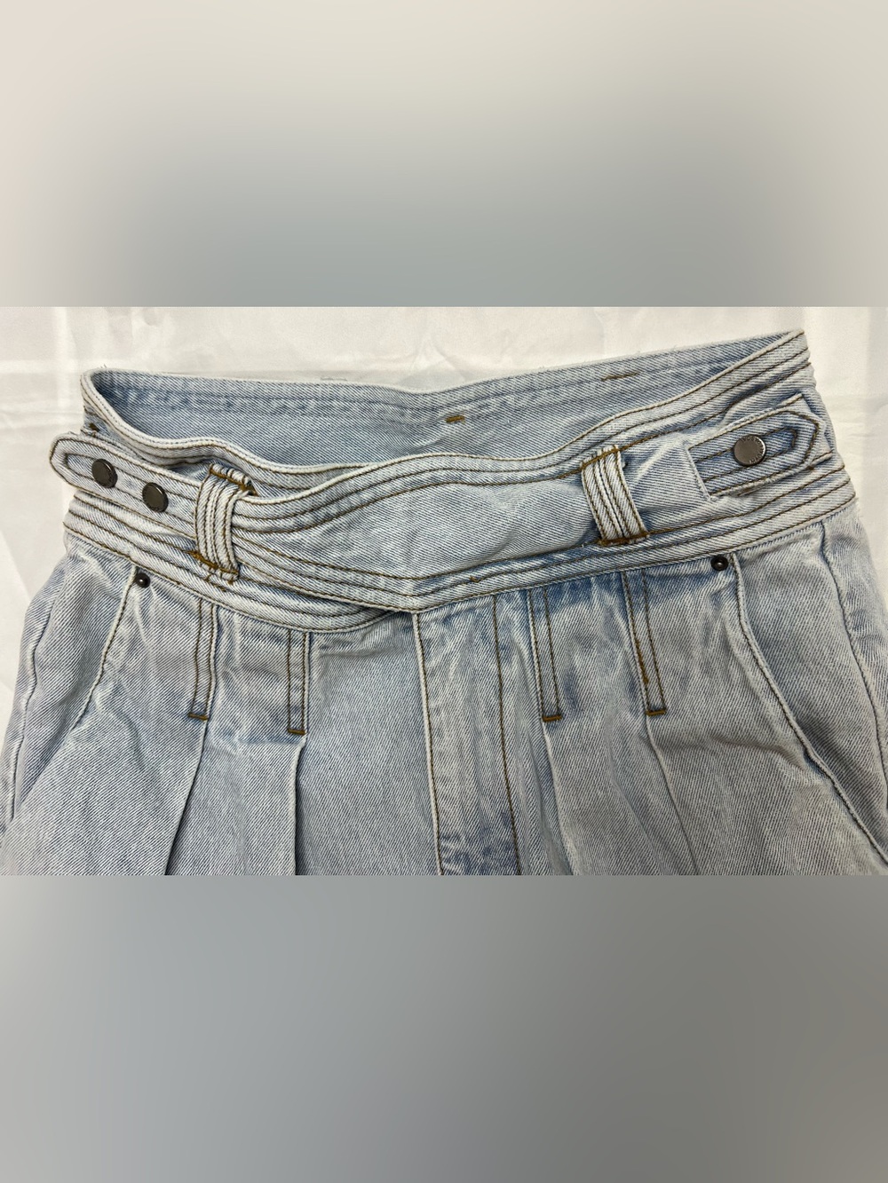 Magali Pascal Jeans Women's Light Wash Pleated Women’s Jeans with High Waist